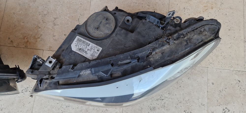 Faruri bixenon bmw f10/f11