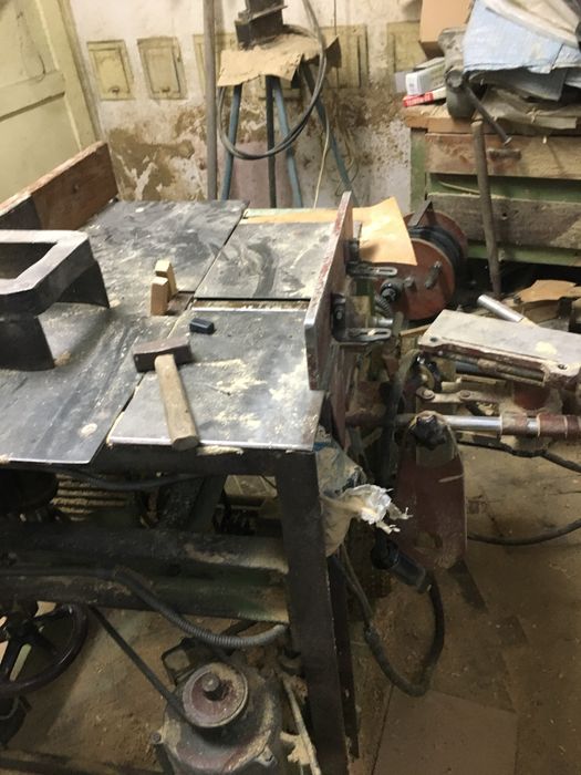 Дърводелска машина абрихт