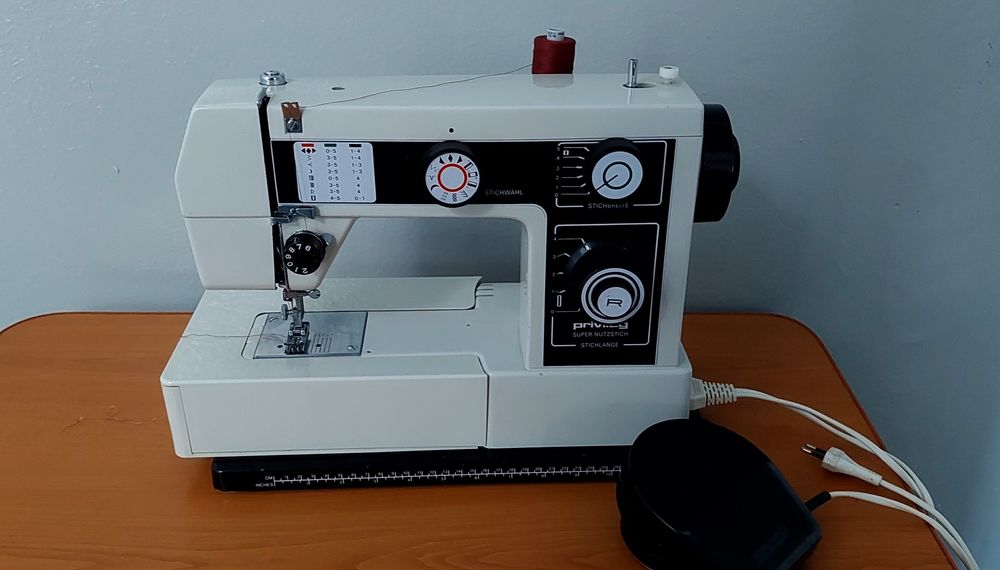 Masina. cusut   victoria , gritzne