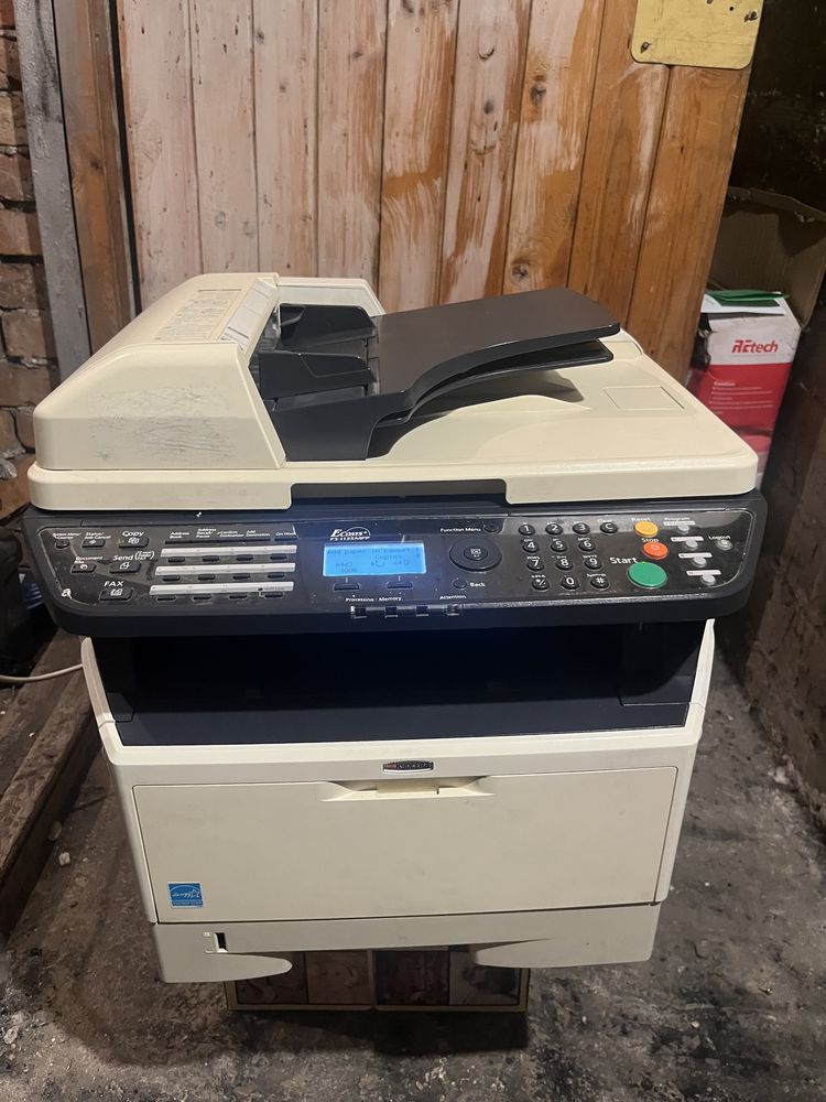 Принтер Kyocera FS-1135MFP