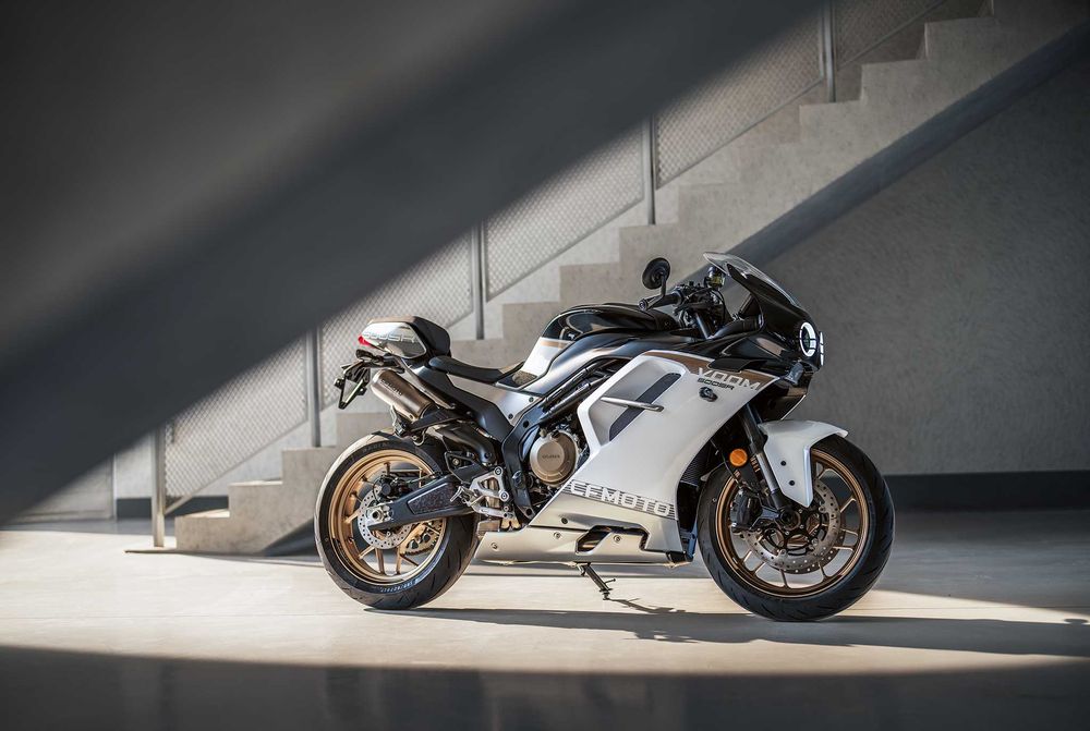 Новый спортивный байк CFMOTO 500SR VOOM