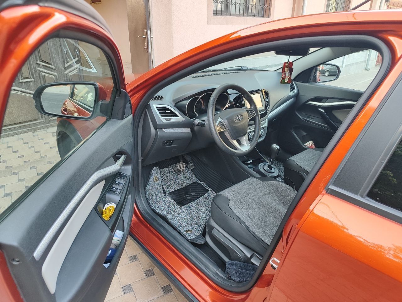 Lada vesta cross