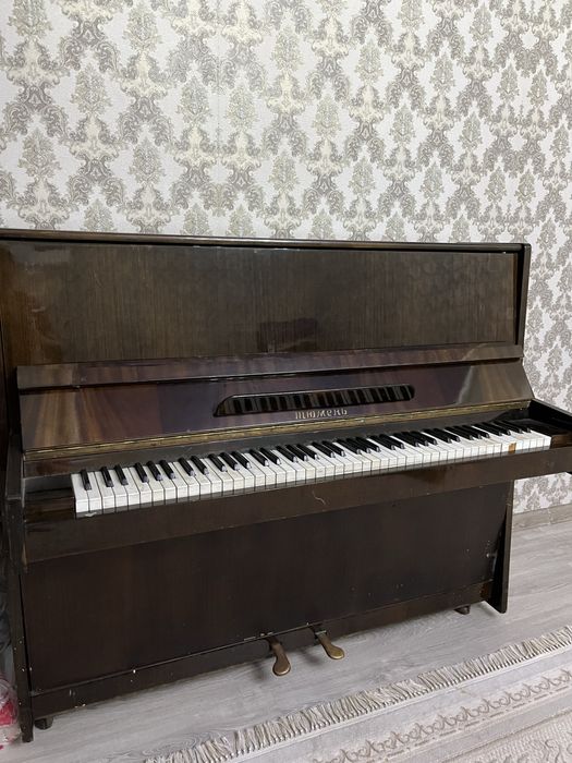 Пианино сатылады