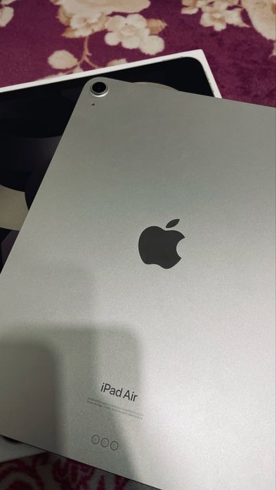 iPad air 10.9 дюйм 8/64gb нежно-бежевый