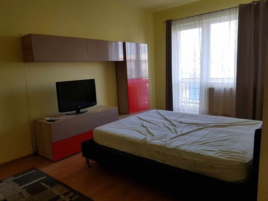 Apartament de închiriat în Gruia !!!