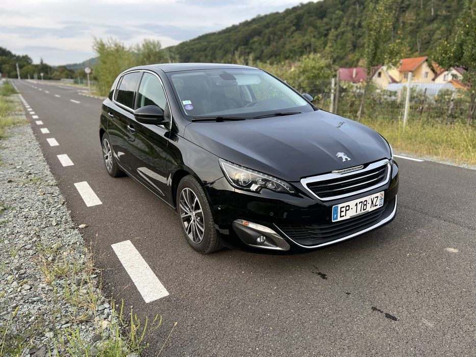 Peugeot 308   Panoramic 2017  136000 km