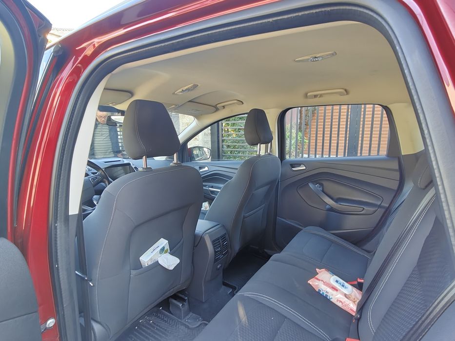 Vând Ford Kuga 15tdci