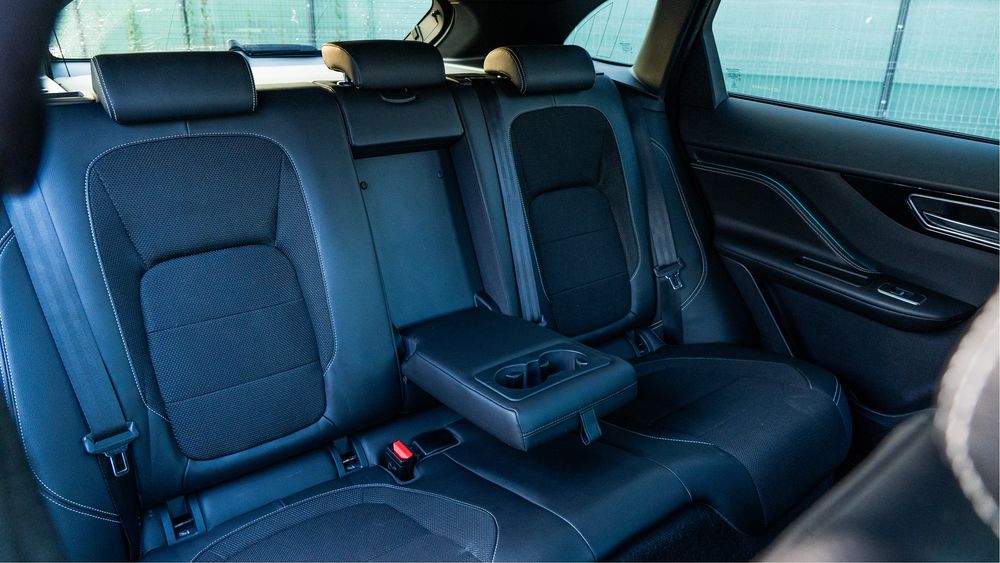 Jaguar F-Pace R-Sport 2.0 Diesel, 25D, 241CP, 2019.