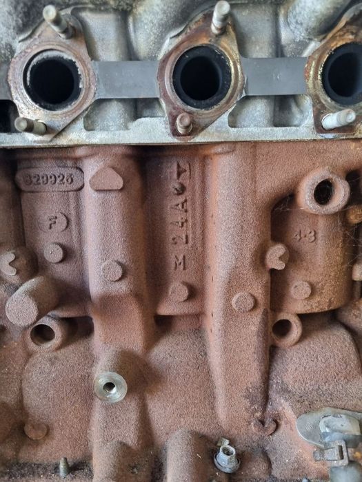 Motor Dacia Duster 1.5 Dci 2010 - 2013 110CP Manuala K9K Euro5 (1304) Diesel Injectie ...