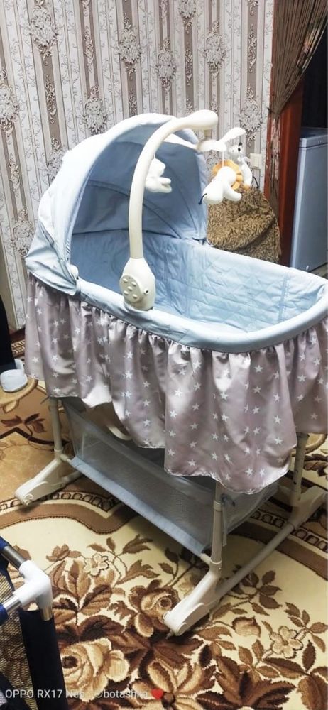 Продам электрическую люльку-манеж