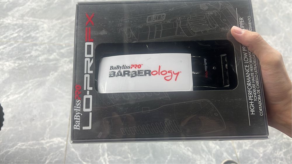 Продам машинку для стрижки babyliss pro