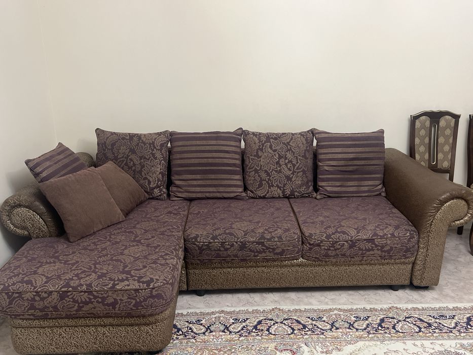 Продам угловой диван(производство Беларусь),раскладной!