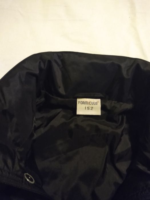 Детско яке пази от дъжд и вятър