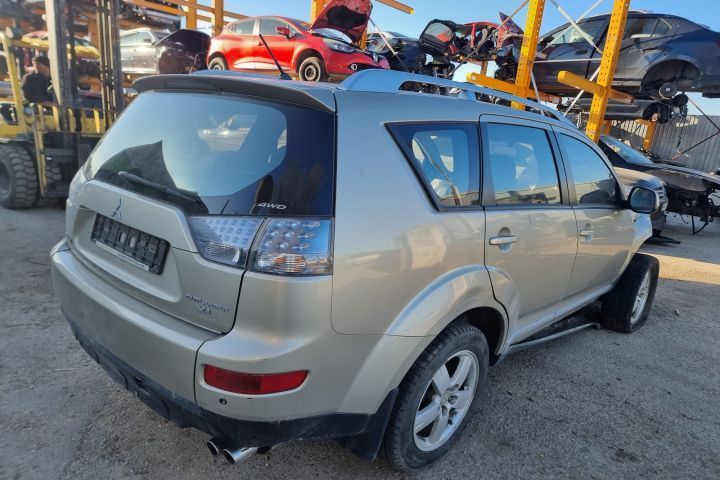 Stop stanga haion e131784 Mitsubishi Outlander 2  [din 2005 pana  200