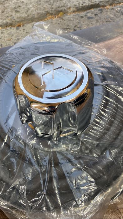 Колпаки на колеса новые Паджеро 2, Делика