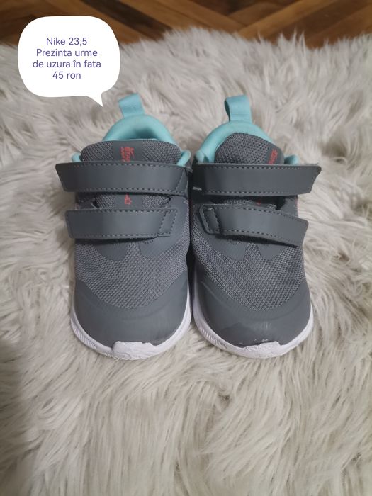 Adidasi Nike mărimea 23,5