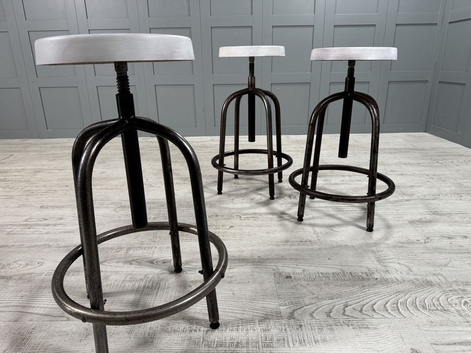 Индустриални бар столове на винт У010