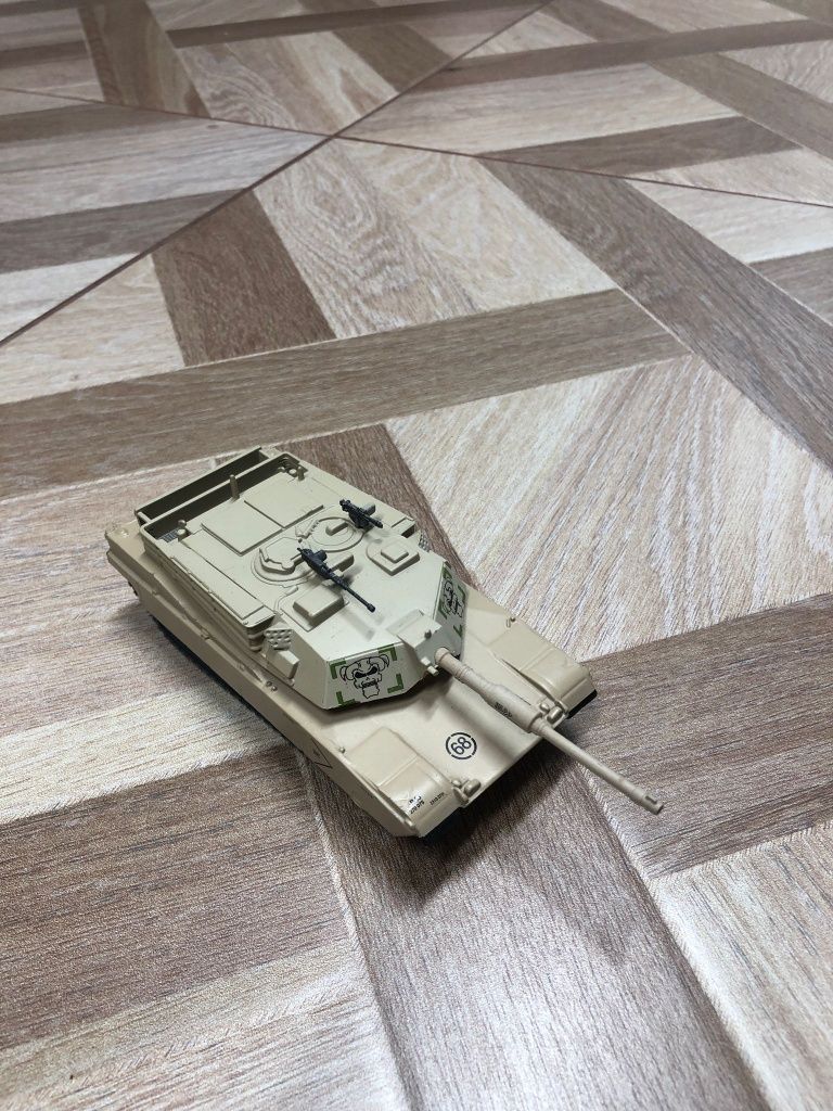 Macheta tanc M1 Abrams 1/72