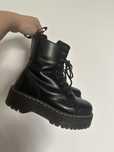 Bocanci Dr. Martens Jadon