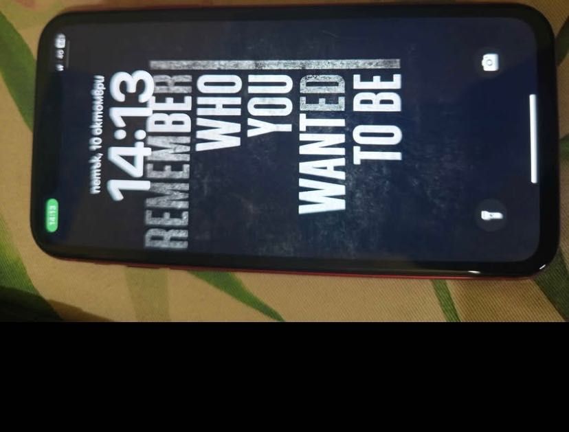 iPhone 11 product red