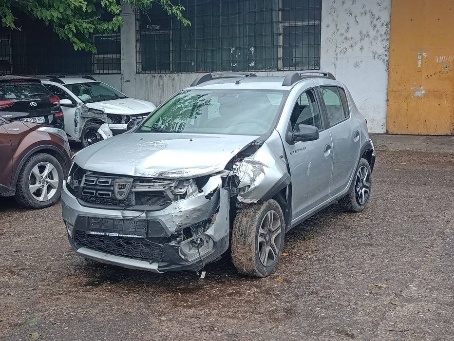 DACIA Sandero avariata