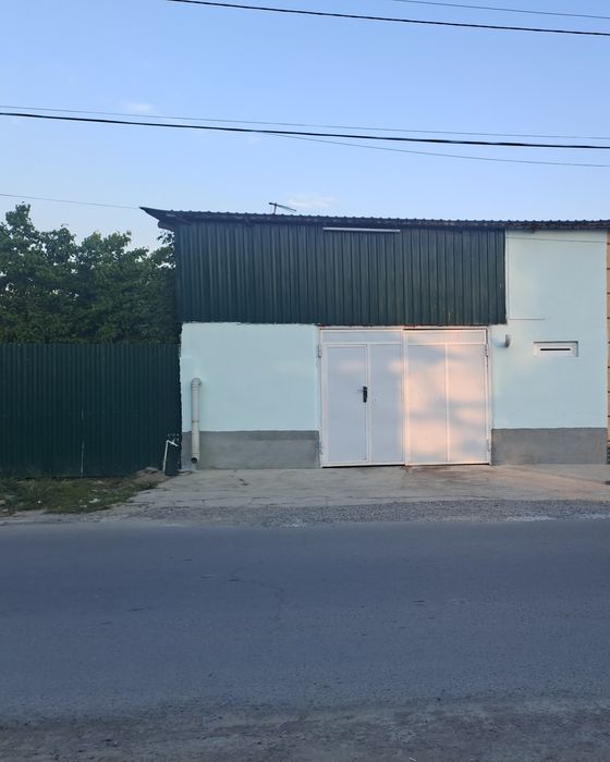 Уй сотилади. 2  сотих4 хонали