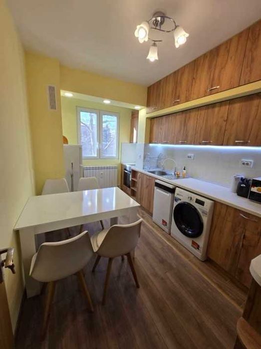 Дава се под наем Двустаен апартамент в София, Красно село - 68 кв.м за 799 € - Снимка #2