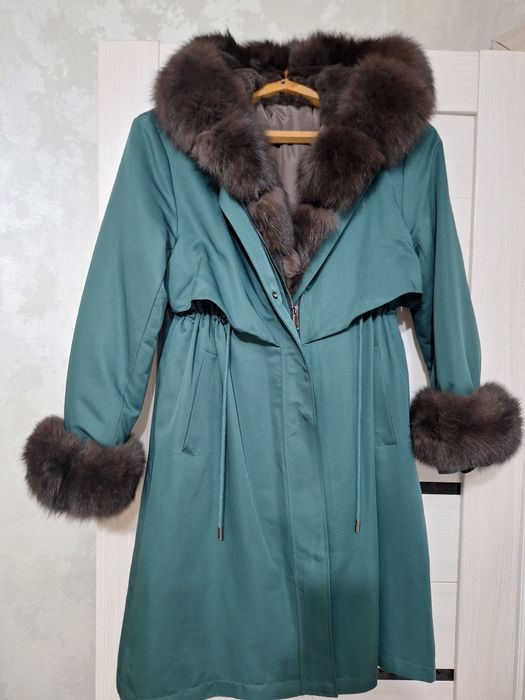 Красивая натуральная парка!!!