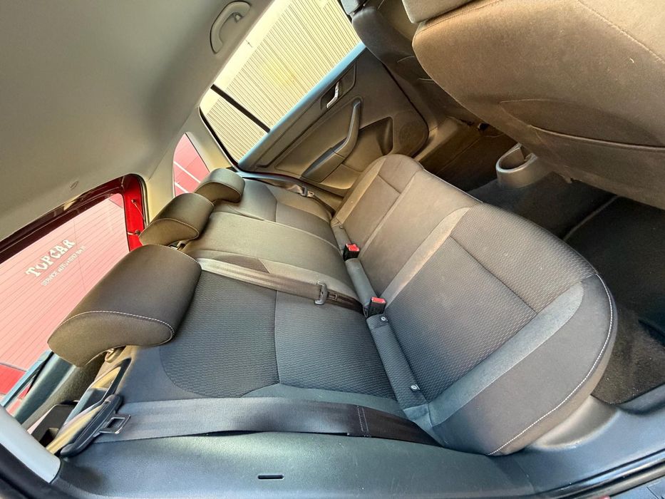 Skoda Rapid 2015-benzina!