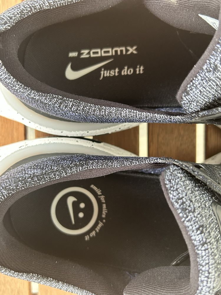 Оригинални обувки Nike ZoomX Invincible Run Oreo