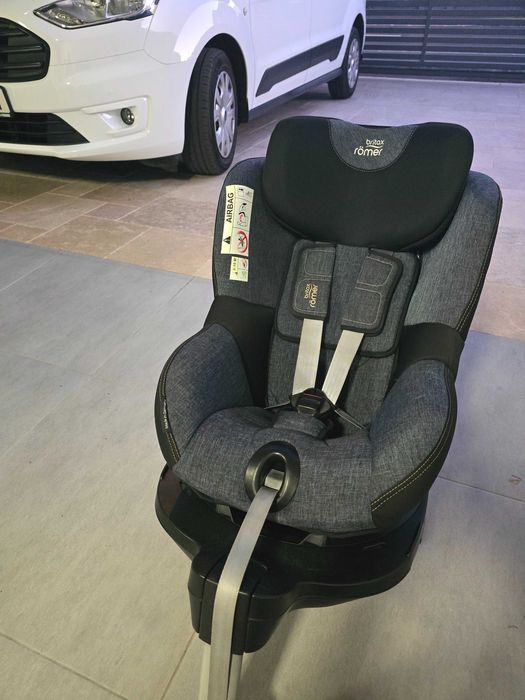 Scaun auto ISOFIX i-Size Britax Romer DUALFIX, 40-105 cm, rotativ 360°