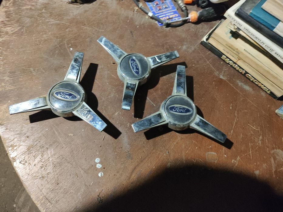Центральный колпачок Ford 3шт