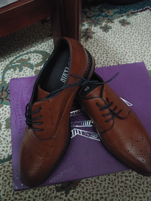 Продам новые туфли мужские размер евро 8