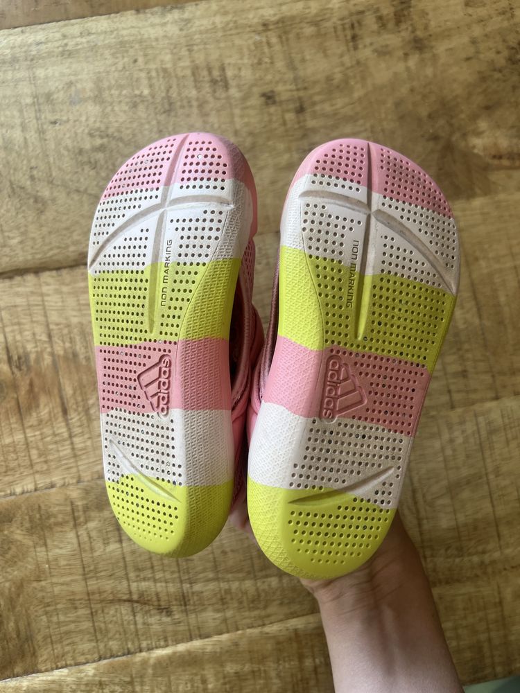 Детски сандали за момиче Adidas