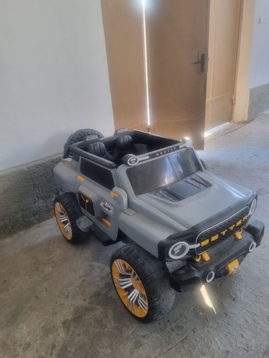 Продаётся пултовый новый машина для детей новый