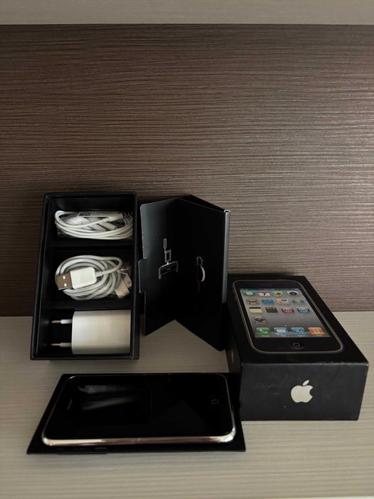 iPhone 3gs, 8 gb, functioneaza foarte bine, baterie foarte buna