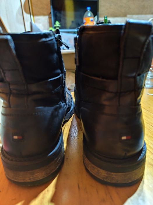 Обувки Tommy Hilfiger 44 номе нови