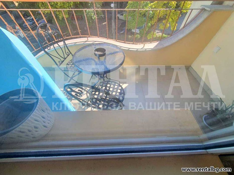 Тристаен нов апартамент срещу Тримонциум