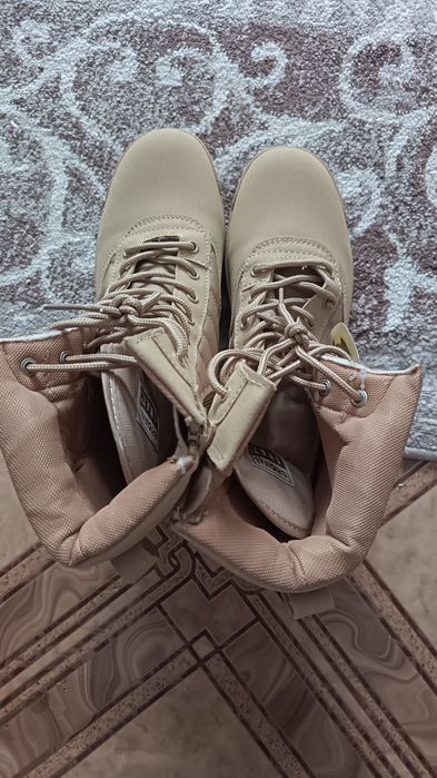 Продам новую рабочую обувь