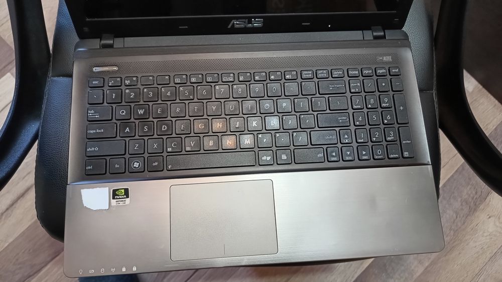 Vând laptop i5 gaming