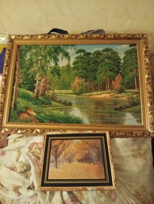 Продам картины вышивка
