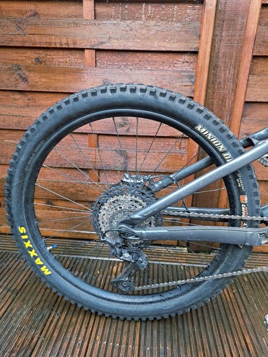 Trek Remedy 8 / 2023 / M/L