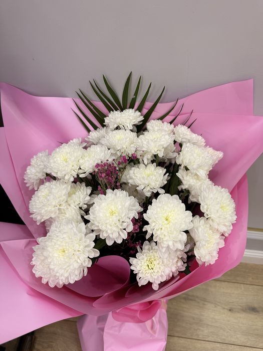 Продам свежий букет из хризантем