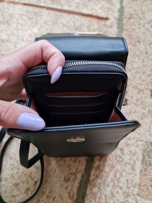 Дамска чанта чисто нова