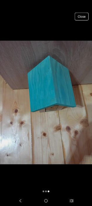 Căsuță decorativă / adăpost păsări – lemn pictat