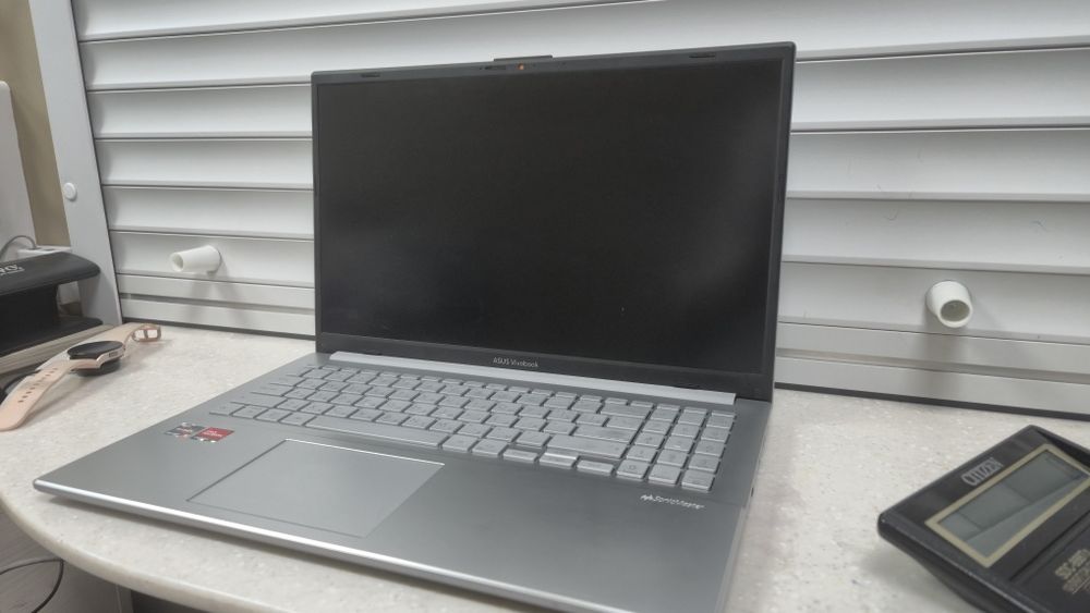 Продам ноутбук Asus Vivobook