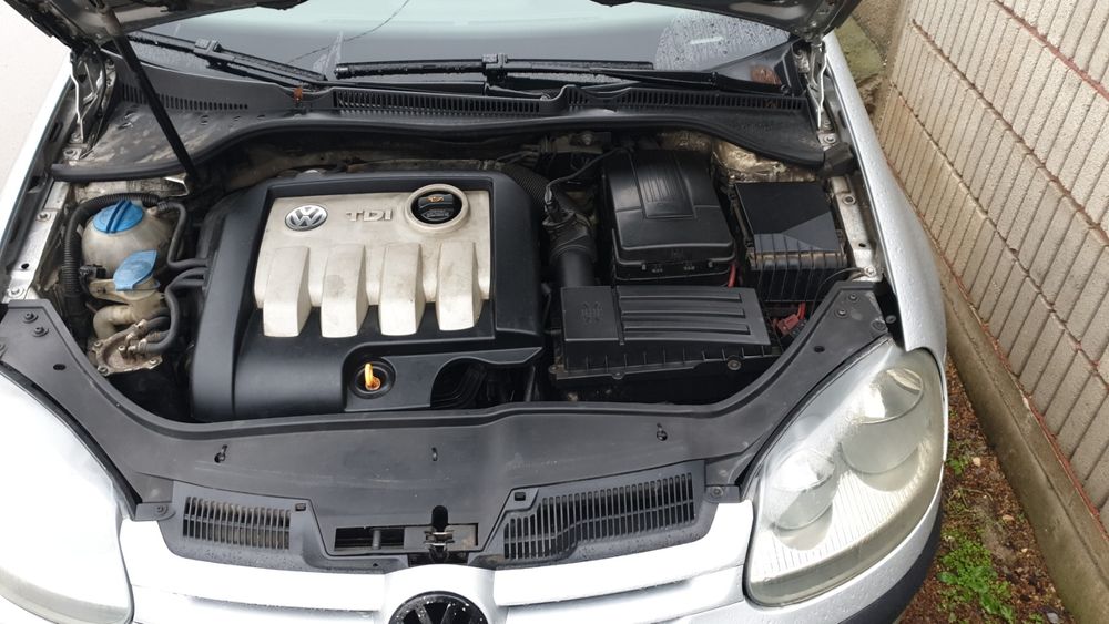 Vw Golf 5 1.9TDI 105 BKC на части