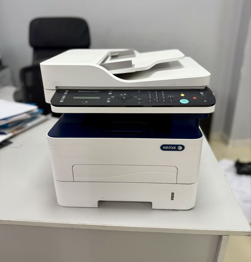 Продается МФУ Xerox 3225Ni