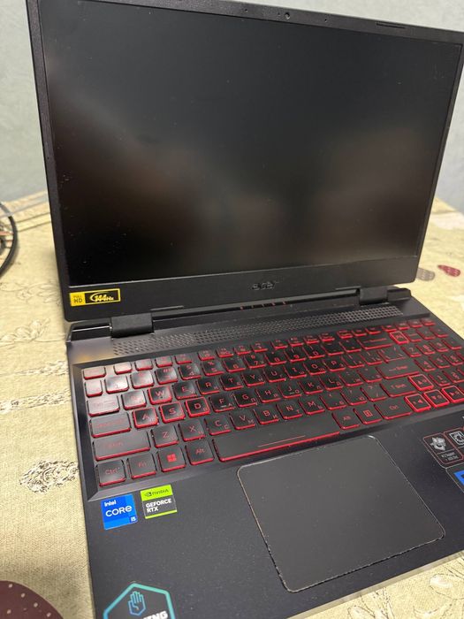 Acer Nitro i5 Sotiladi (Srochno)