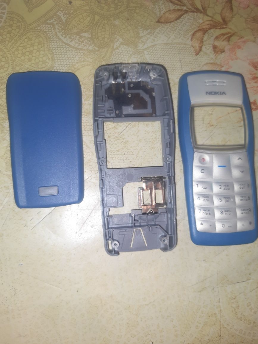 Nokia 1100 панел